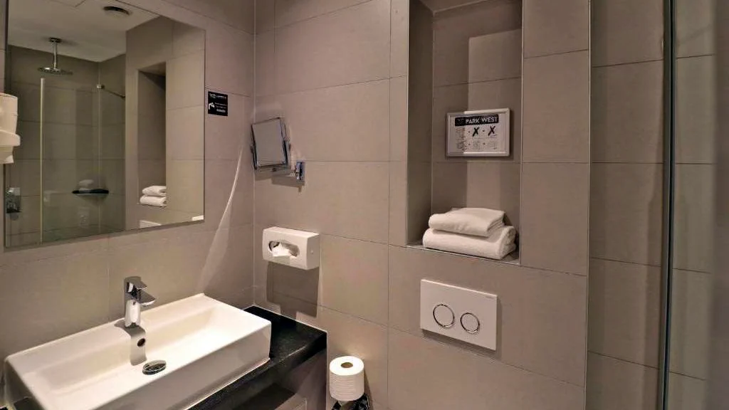 XO Hotels Park West